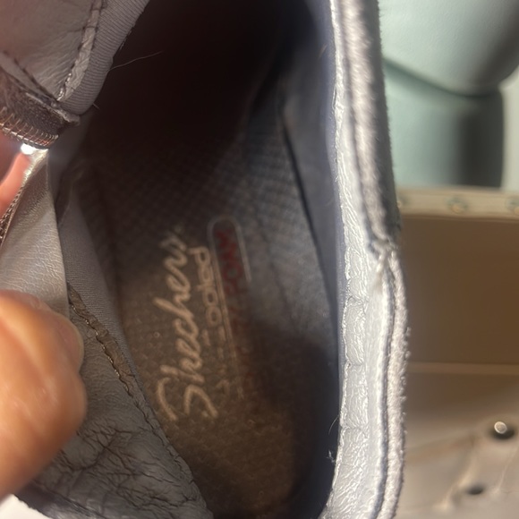 Skechers memory foam booties size 6.5 - Picture 10 of 13